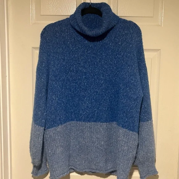 Sweater - Picture 2 of 2